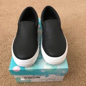 Black soda brand shoes